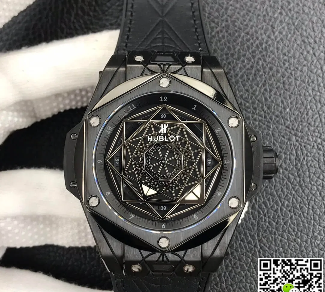Hublot Big Bang 415.CX.1112.VR.MXM18 WWF Factory 1:1 Best Edition Replica Watch black strap